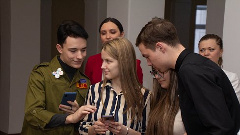 Парламент открыт для молодежи